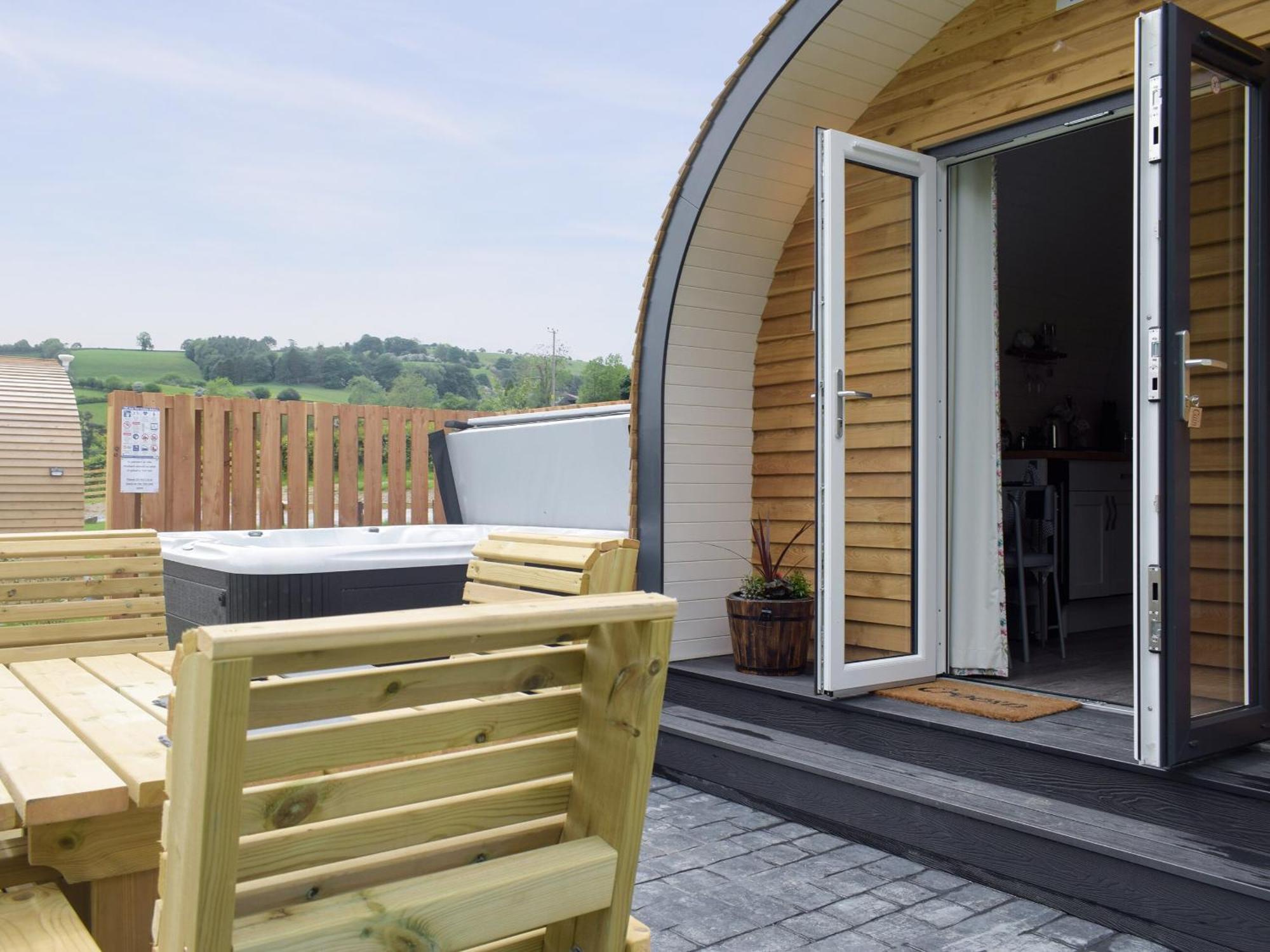 Villa Efyrnwy Pod Vip Llanfyllin Esterno foto
